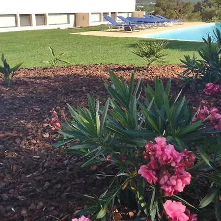 Sunny Hill Aparthotel 4*