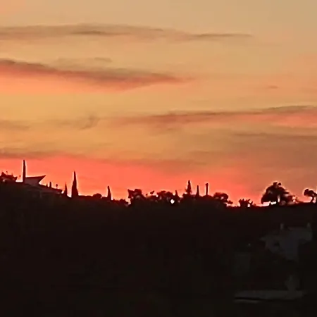 מלון דירות Sunny Hill