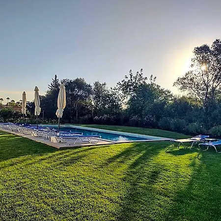 Sunny Hill Apart-hotel 4*